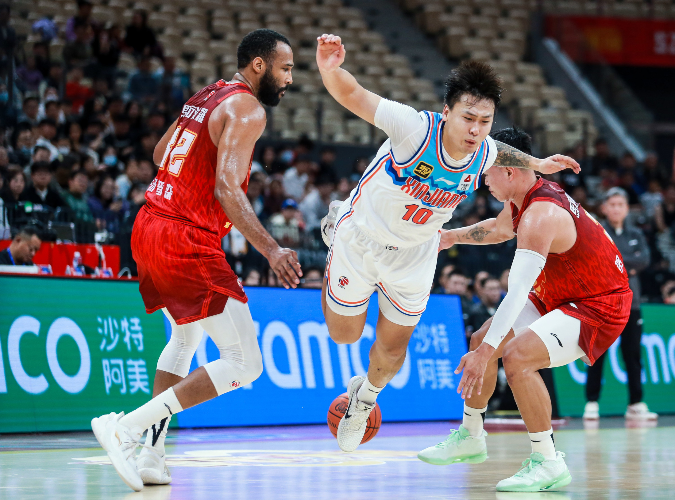 包含加时末段CBA季后赛焦点战；费城76人止住颓势；质疑声仍在；赛季目标并未改变的词条-爱游戏登录入口