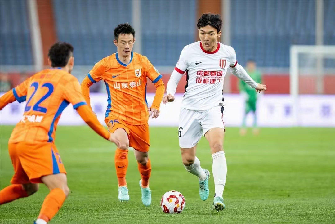 冲刺阶段国王杯焦点战，山东泰山主帅复盘，更衣室稳定，资深球员宣示担当(谅山战役42军伤亡)-爱游戏登录