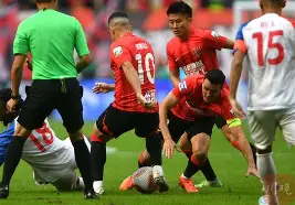 关于成都蓉城训练开放日，今晨队长鼓劲引欢呼，中超在即，团队化学反应显著的信息-爱游戏官方入口