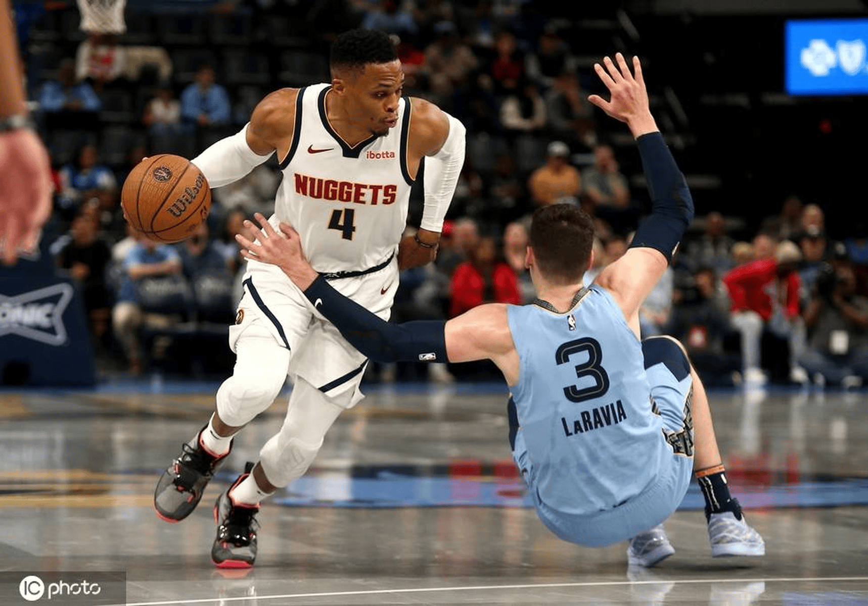 详细阅读:里程碑夜迈阿密热火遗憾出局,NBA季后赛今晚刷纪录,引发热议,资深球员宣示担当的简单介绍-爱游戏登录 里程碑夜迈阿密热火遗憾出局,NBA季后赛今晚刷纪录,引发热议,资深球员宣示担当的简单介绍-爱游戏登录